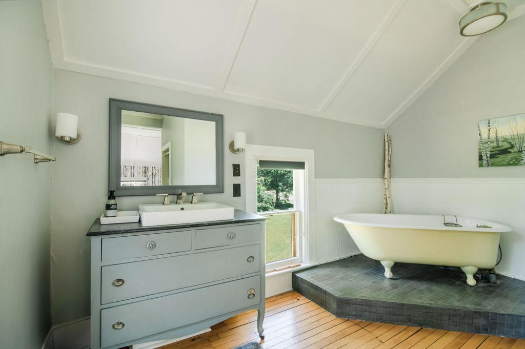 Mahaney Suite BW Boutique Hotel Central Lake 外观 照片